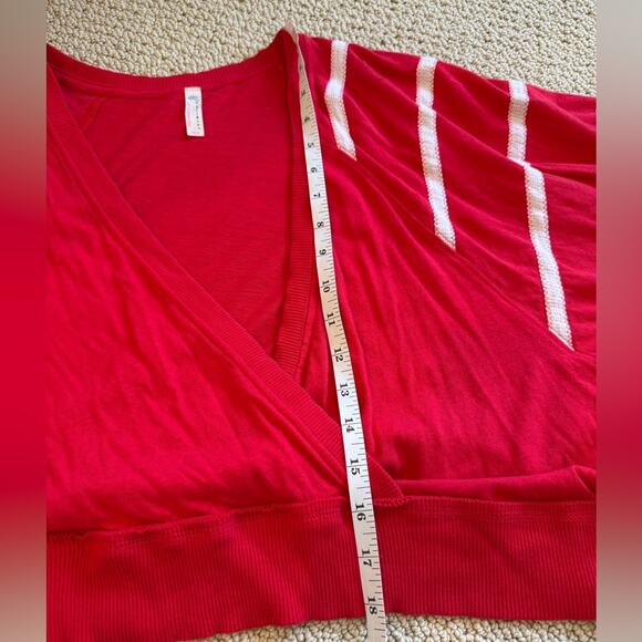 FP Movement Red Top Size Medium Cross Front Layer Jersey Crop Athleisure Cotton - Picture 4 of 8